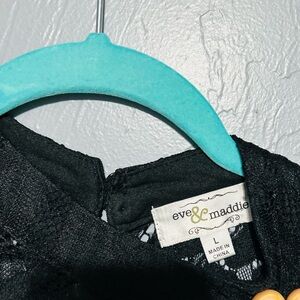 Eve & Maddie Black Lace Top
